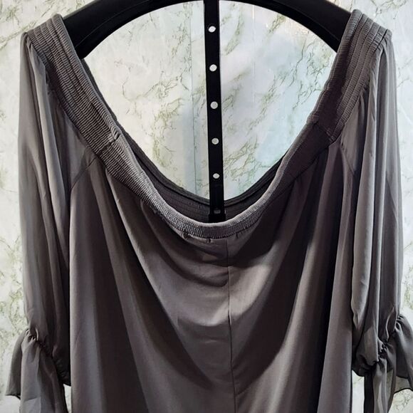 TORRID Beautiful Off the Shoulder Top - Picture 6 of 8